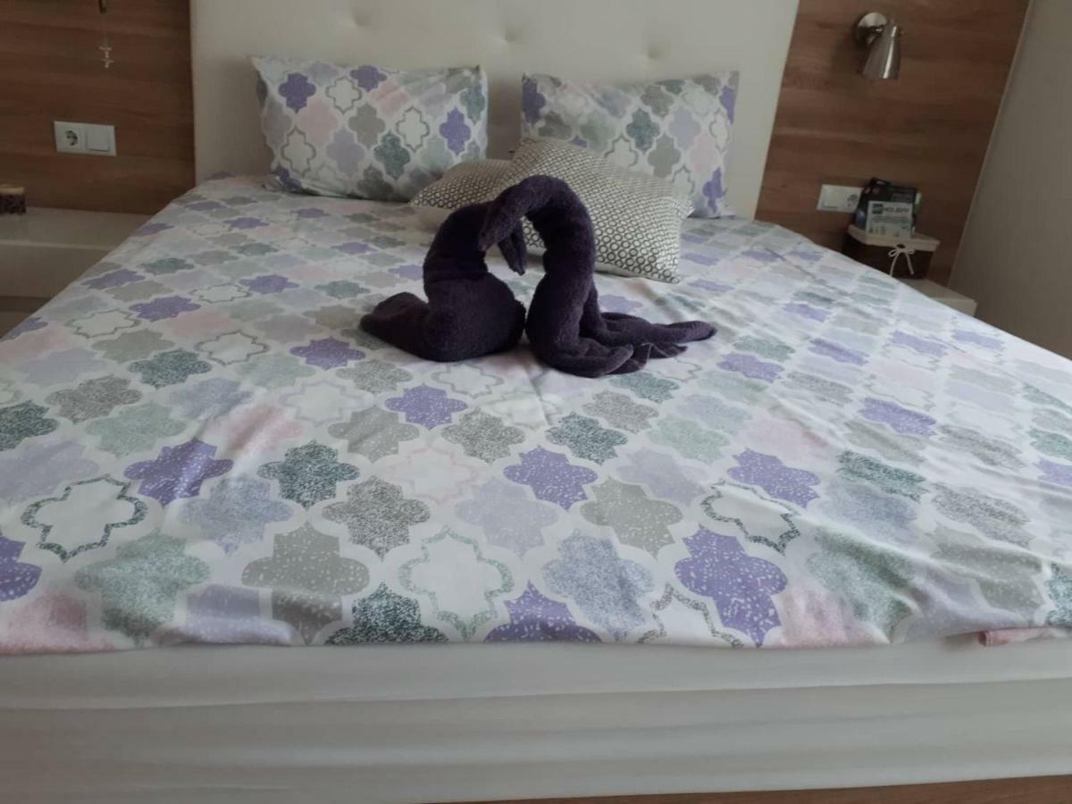 Apartment Art Veliko Tŭrnovo Eksteriør bilde