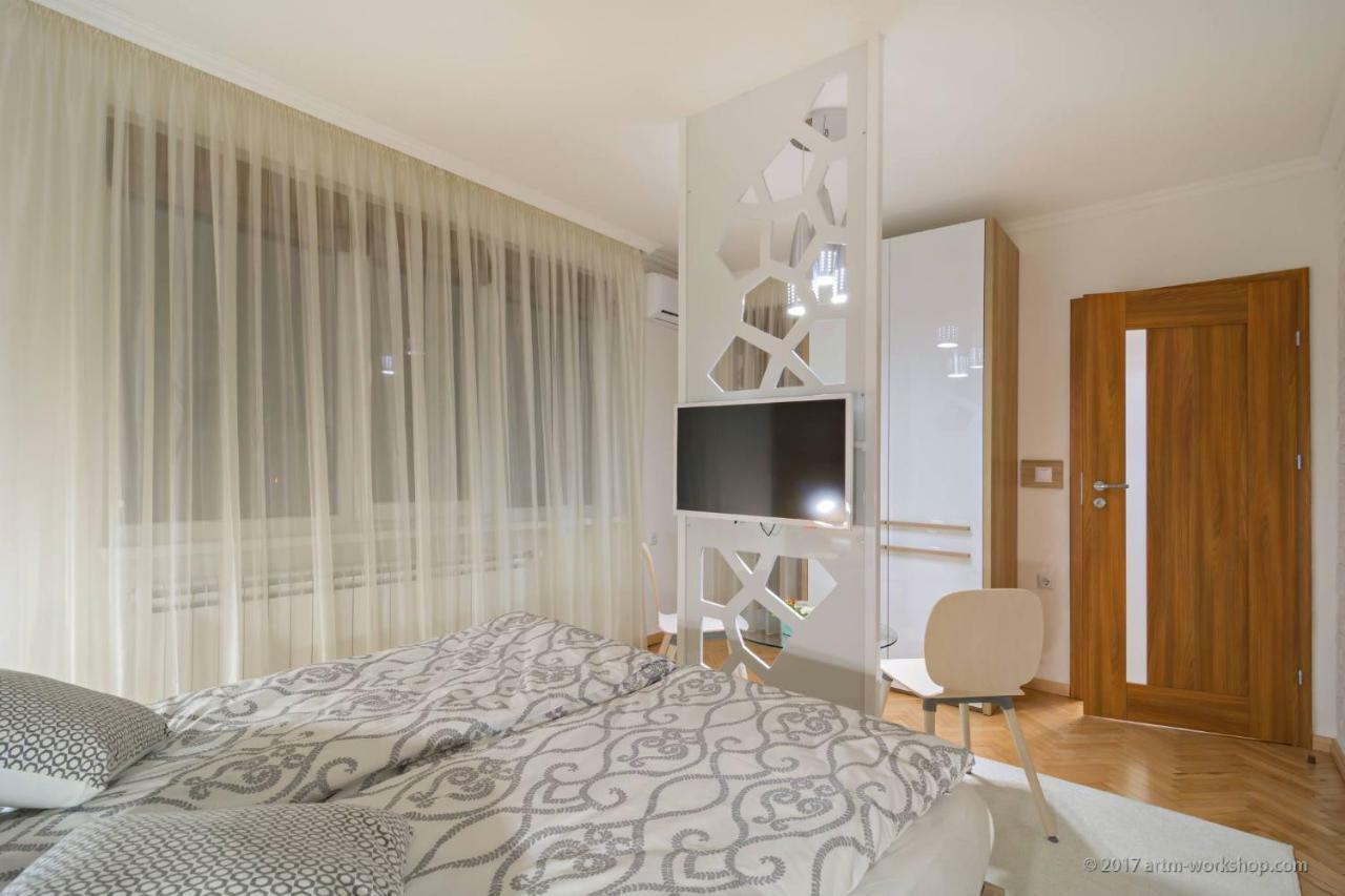 Apartment Art Veliko Tŭrnovo Eksteriør bilde