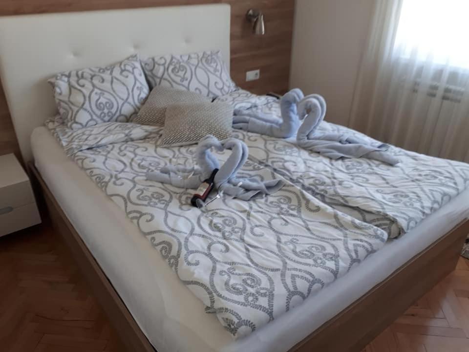 Apartment Art Veliko Tŭrnovo Eksteriør bilde